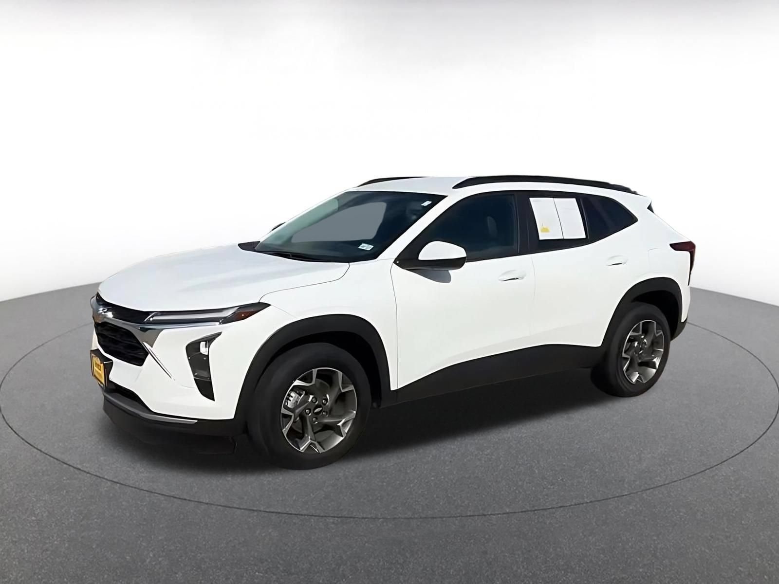 Thumbnail: 2025 Chevrolet Trax - 6