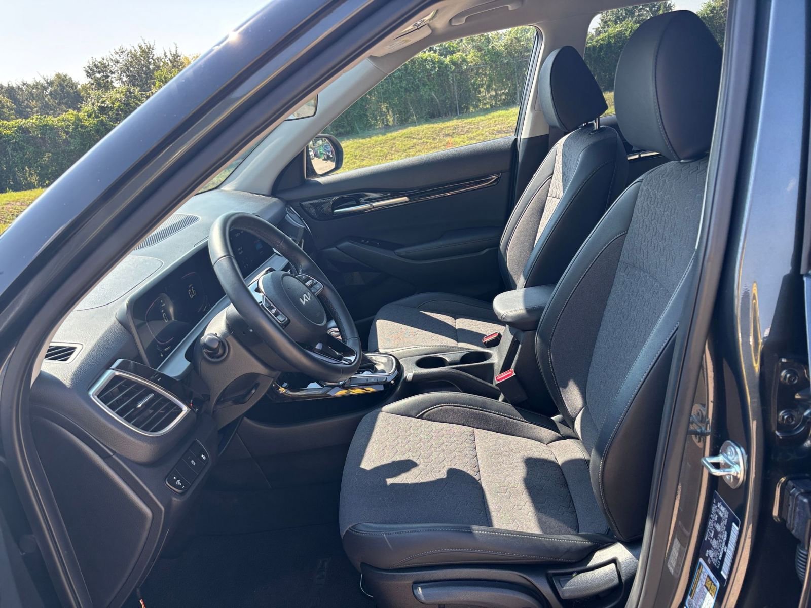 Thumbnail: 2025 Kia Seltos - 25