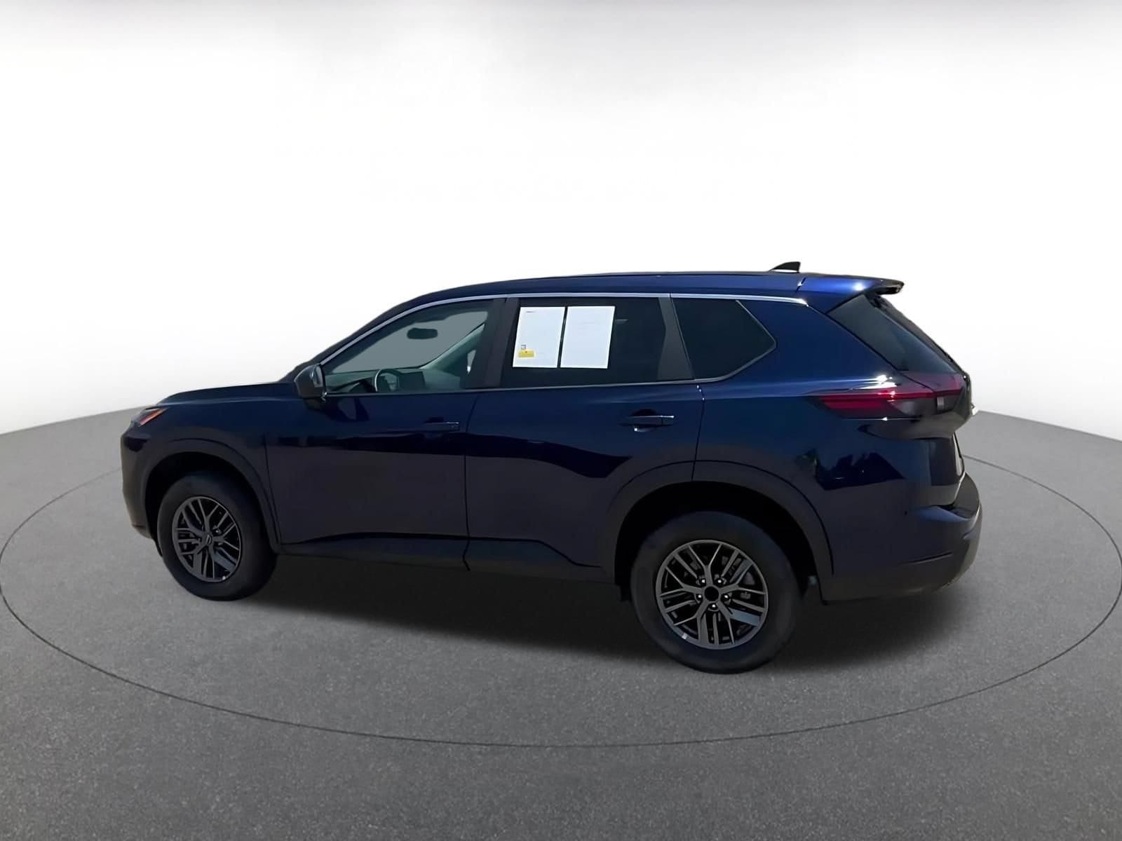 Thumbnail: 2026 Nissan Rogue - 10