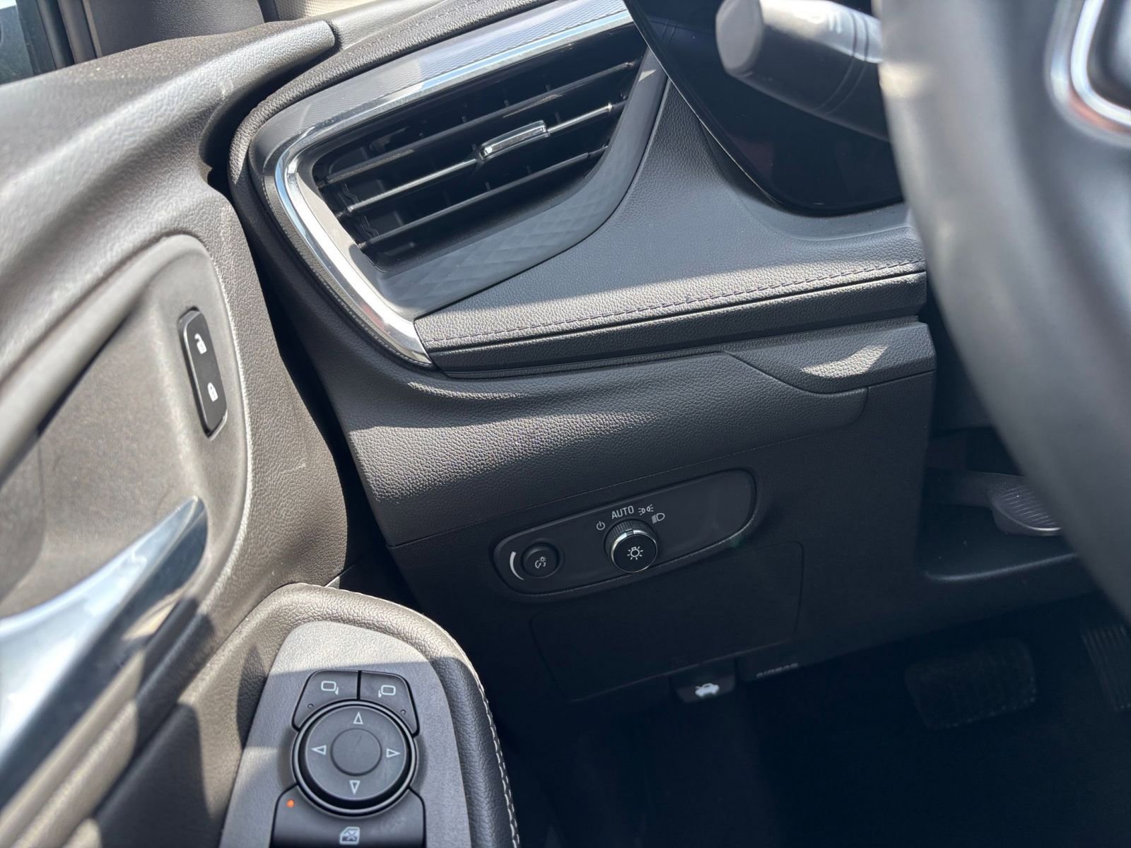 Thumbnail: 2025 Buick Encore GX - 33