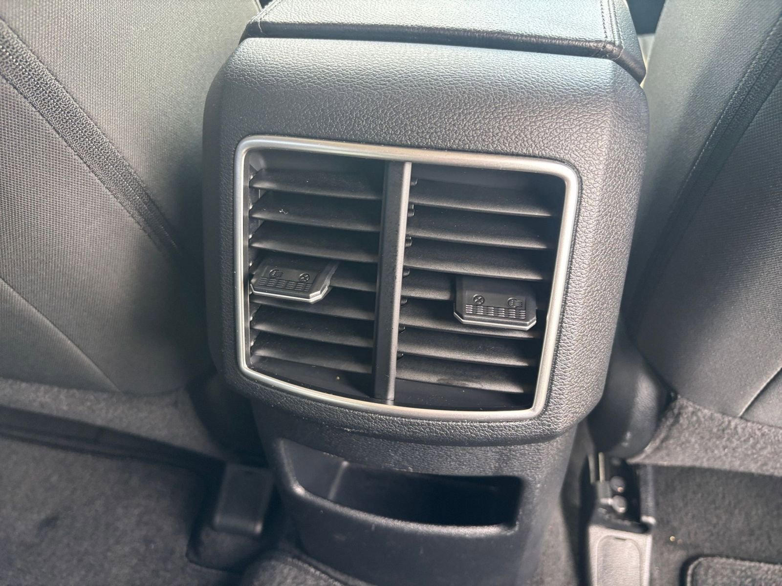 Thumbnail: 2025 Kia Sportage - 21