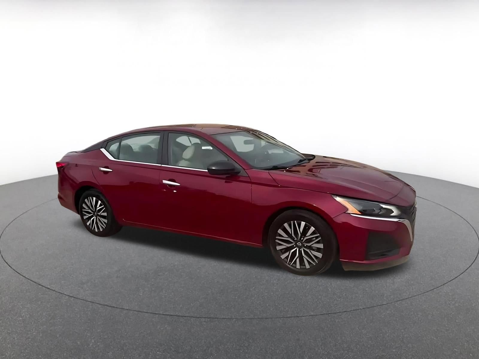 Thumbnail: 2025 Nissan Altima - 2