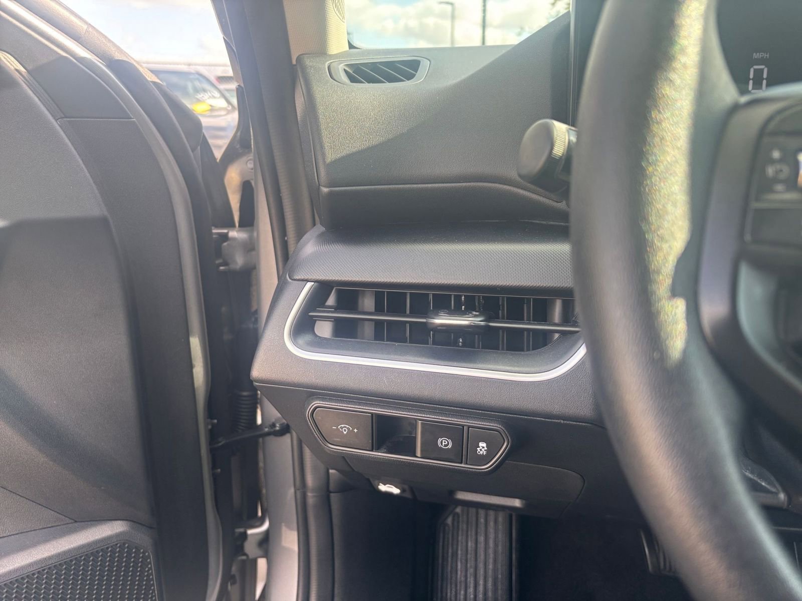 Thumbnail: 2025 Kia K4 - 32