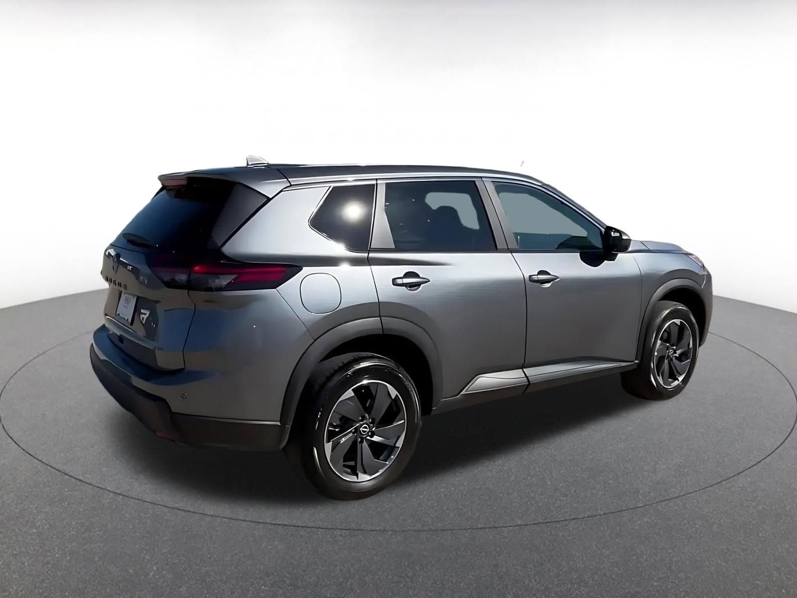 Thumbnail: 2025 Nissan Rogue - 15