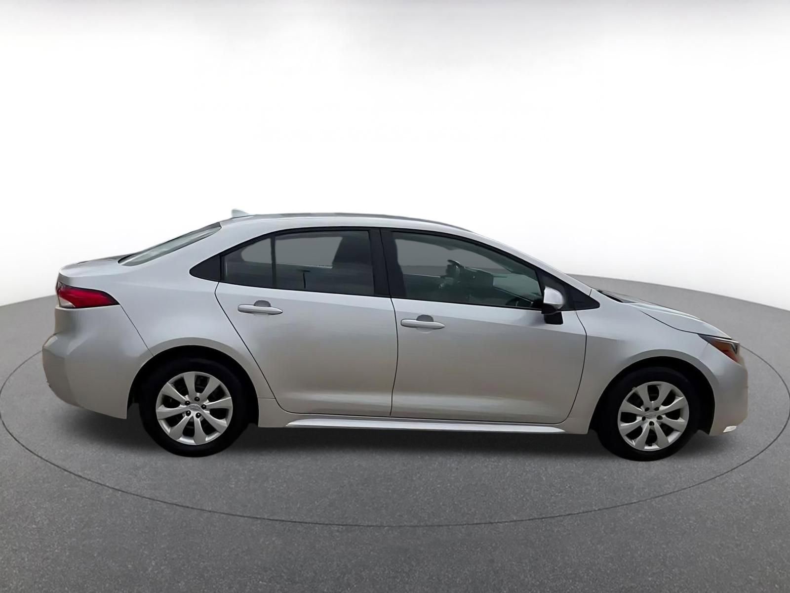 Thumbnail: 2025 Toyota Corolla - 16