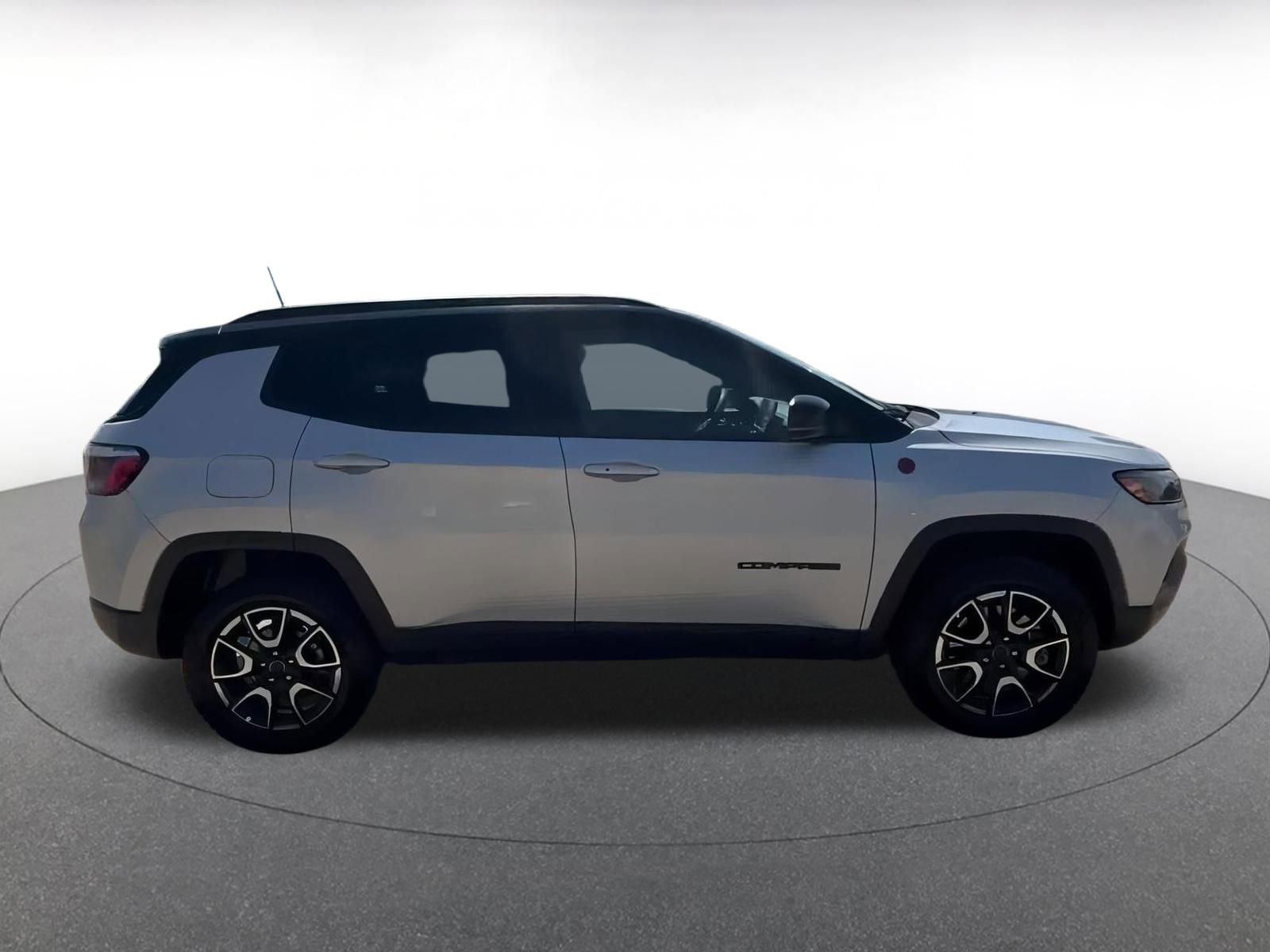 Thumbnail: 2025 Jeep Compass - 15