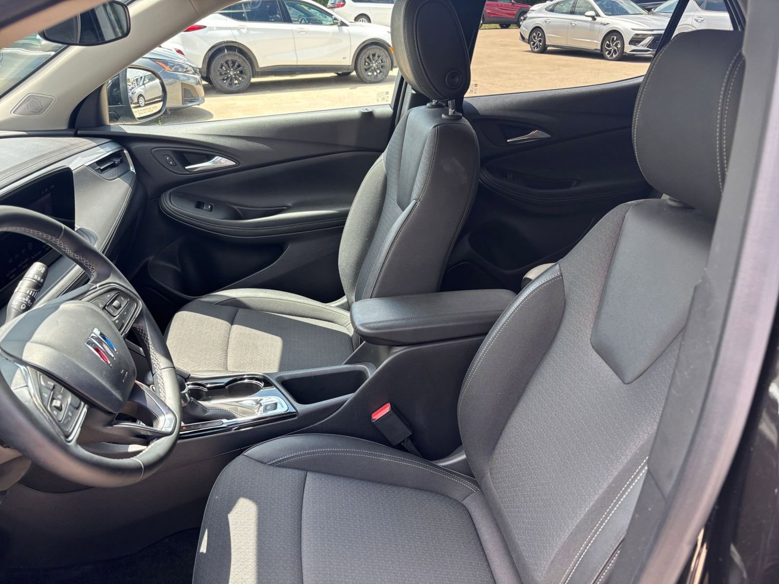 Thumbnail: 2025 Buick Encore GX - 25