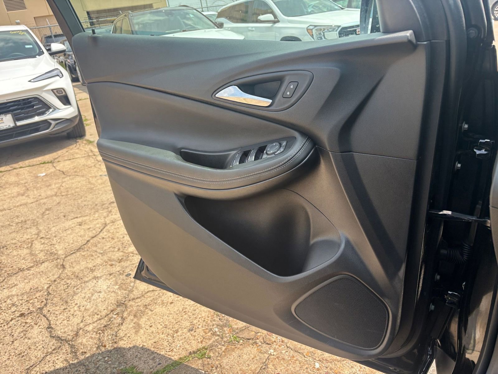 Thumbnail: 2025 Buick Encore GX - 18