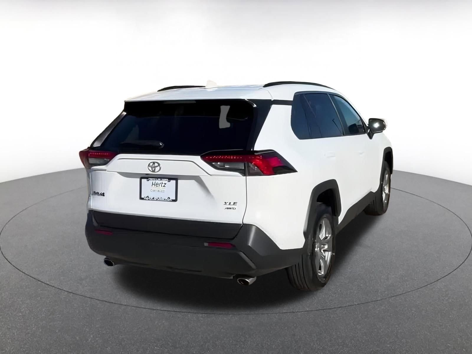 Thumbnail: 2025 Toyota RAV4 - 12