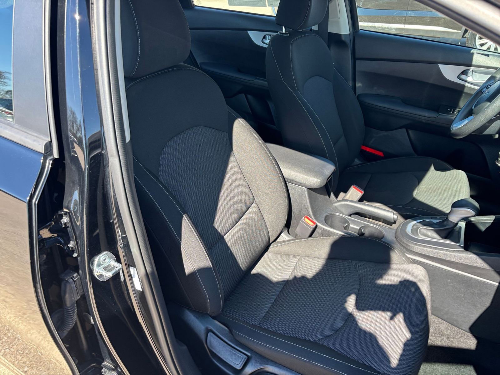 Thumbnail: 2024 Kia Forte - 34