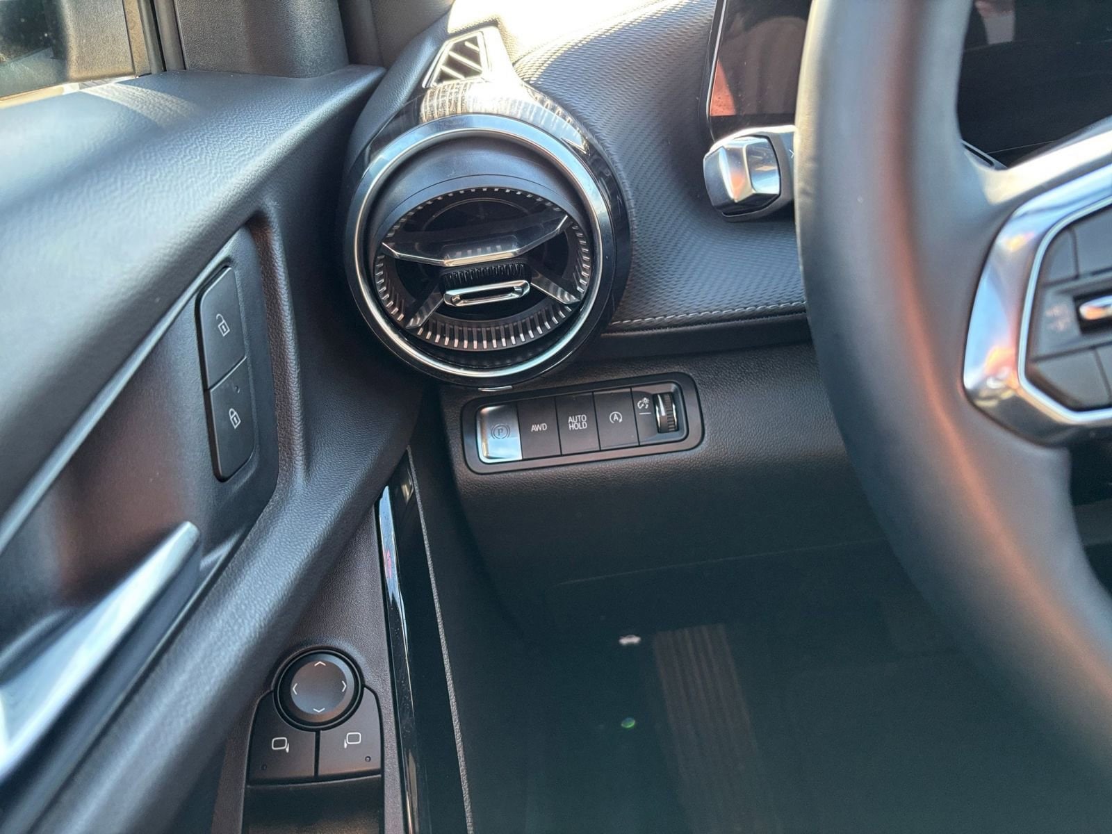 Thumbnail: 2025 Chevrolet Equinox - 33