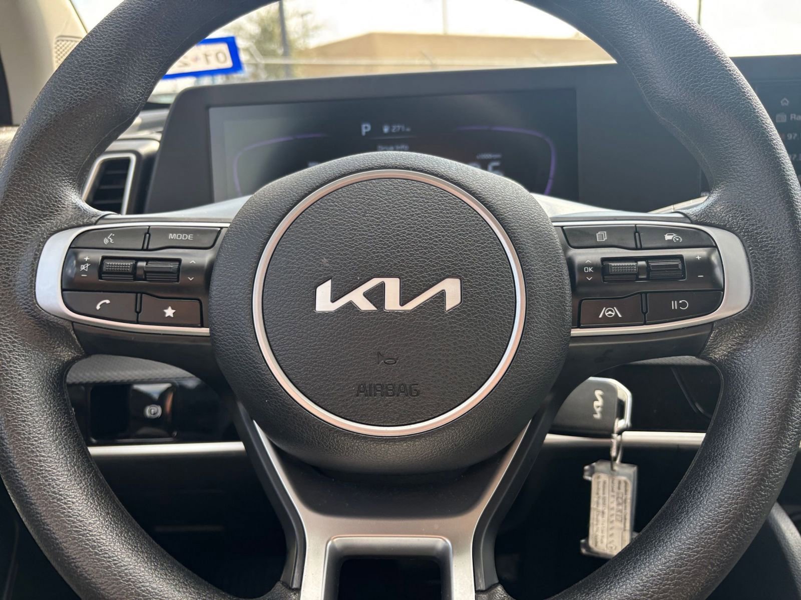 Thumbnail: 2025 Kia Sportage - 25