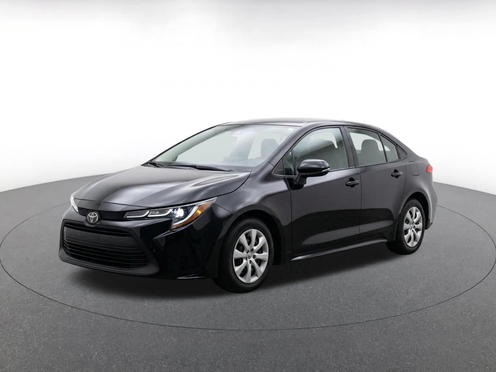 Thumbnail: 2025 Toyota Corolla - 3