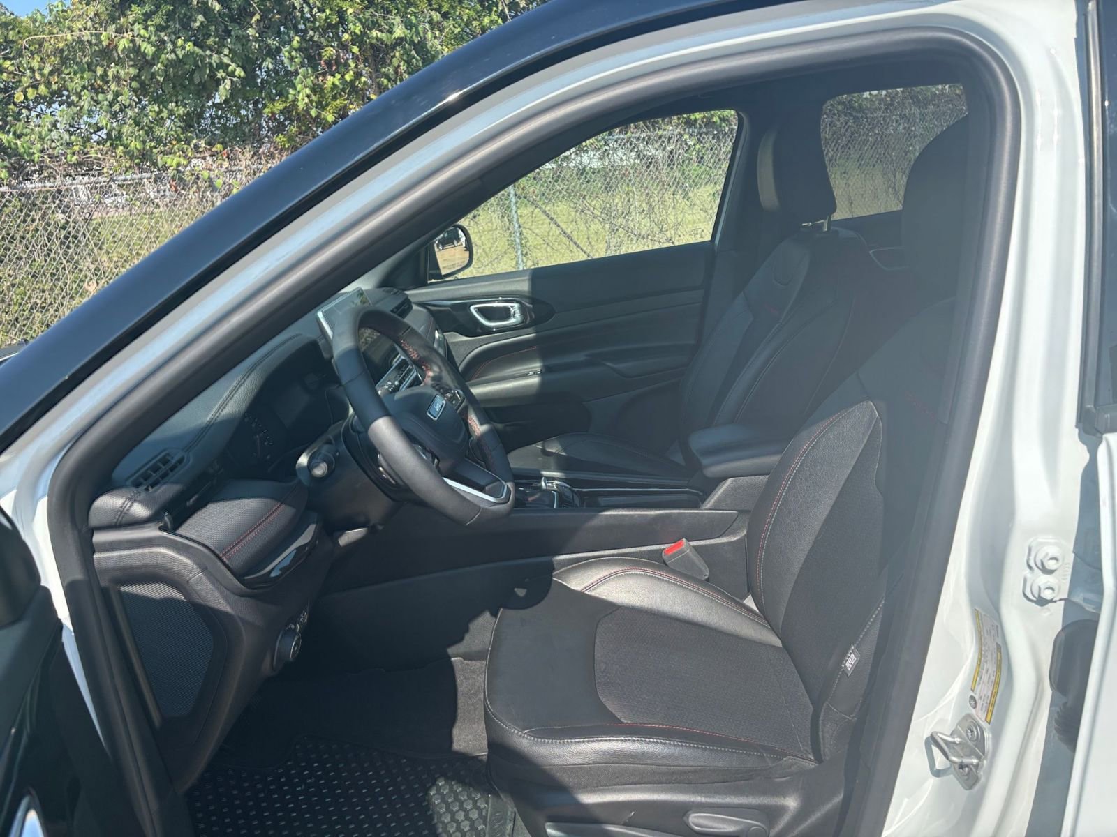 Thumbnail: 2025 Jeep Compass - 25