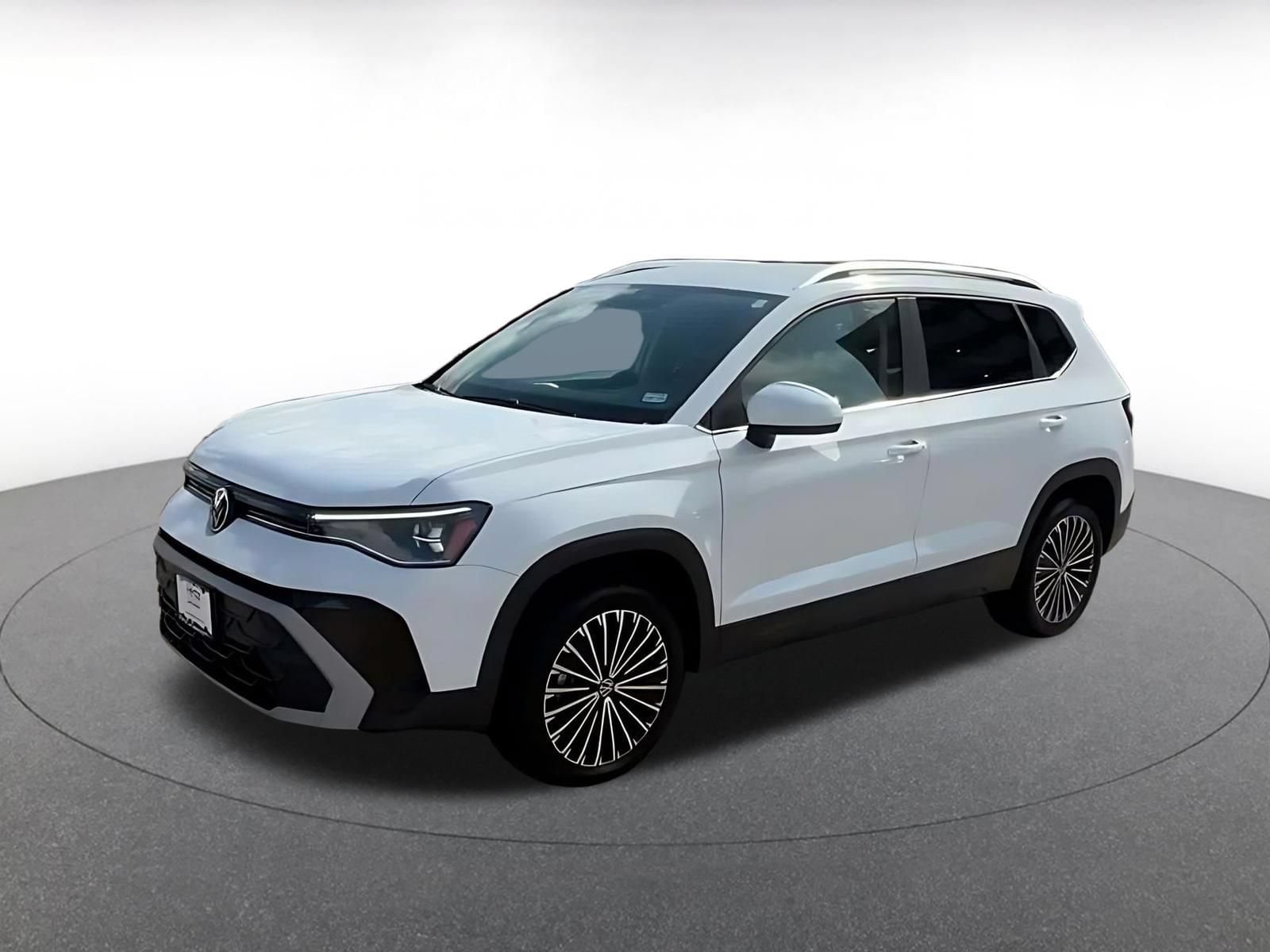 Thumbnail: 2026 Volkswagen Taos - 8