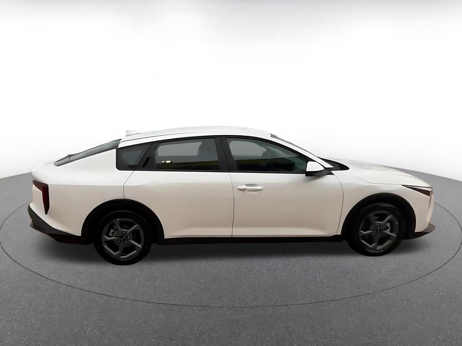 Thumbnail: 2025 Kia K4 - 16