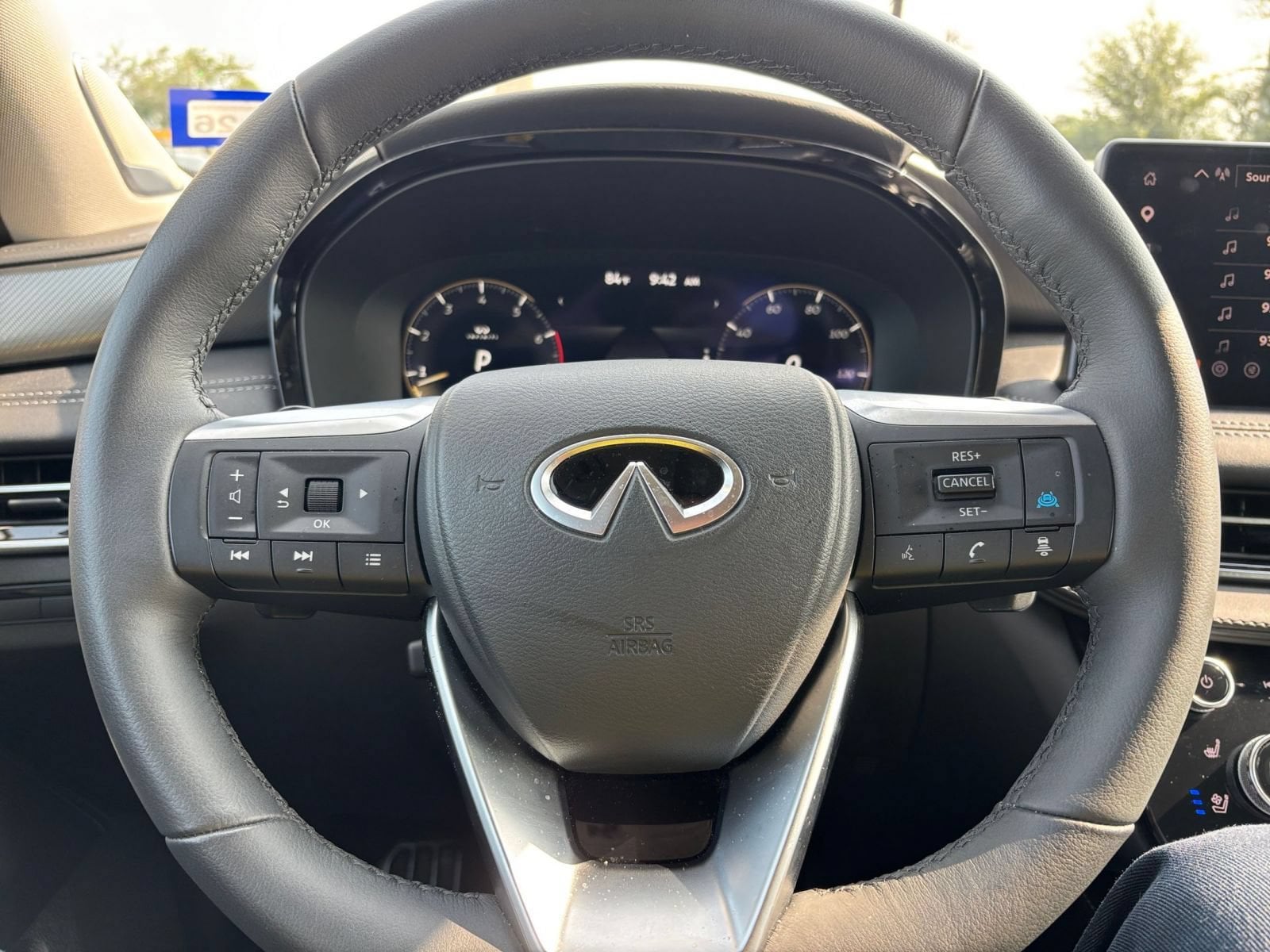 Thumbnail: 2026 INFINITI QX60 - 31
