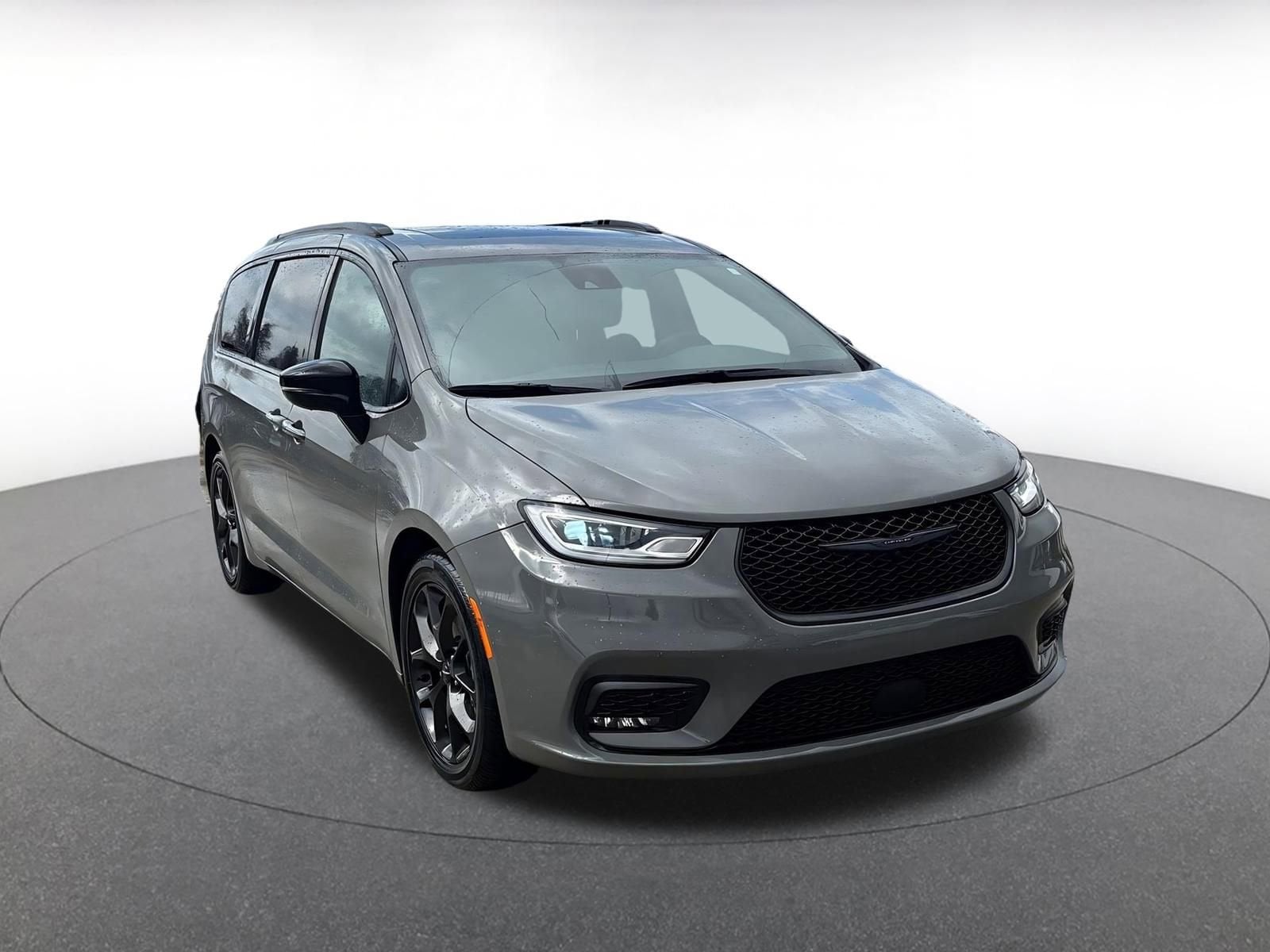 Thumbnail: 2025 Chrysler Pacifica - 1