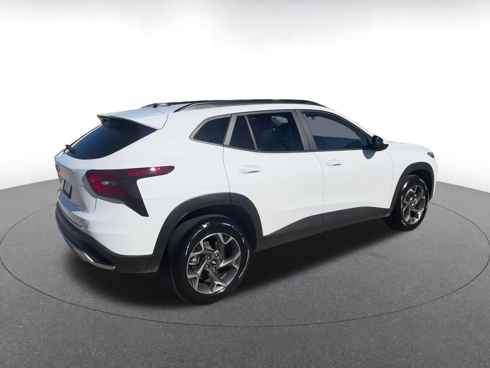 Thumbnail: 2025 Chevrolet Trax - 15