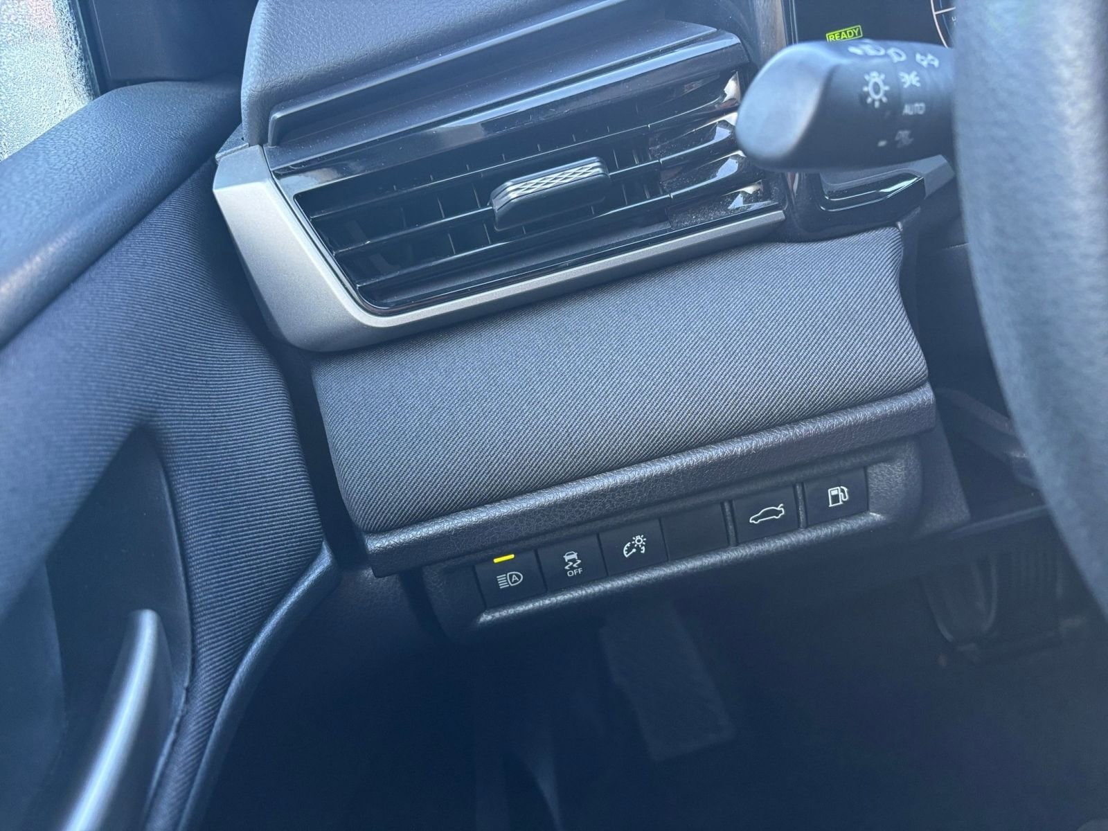 Thumbnail: 2025 Toyota Camry - 33