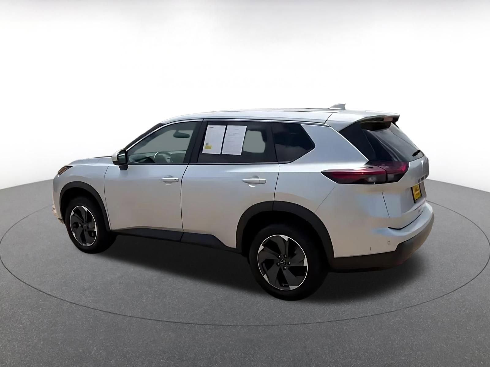 Thumbnail: 2025 Nissan Rogue - 10