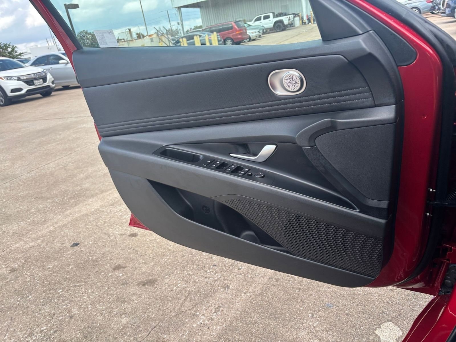 Thumbnail: 2025 Hyundai Elantra - 20