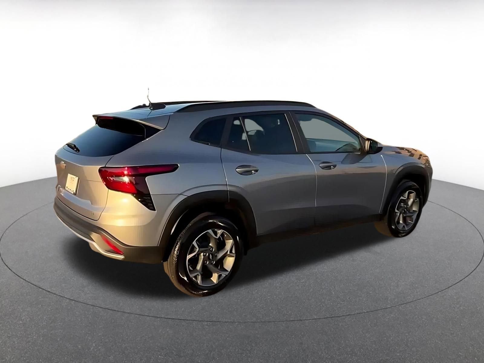 Thumbnail: 2025 Chevrolet Trax - 12