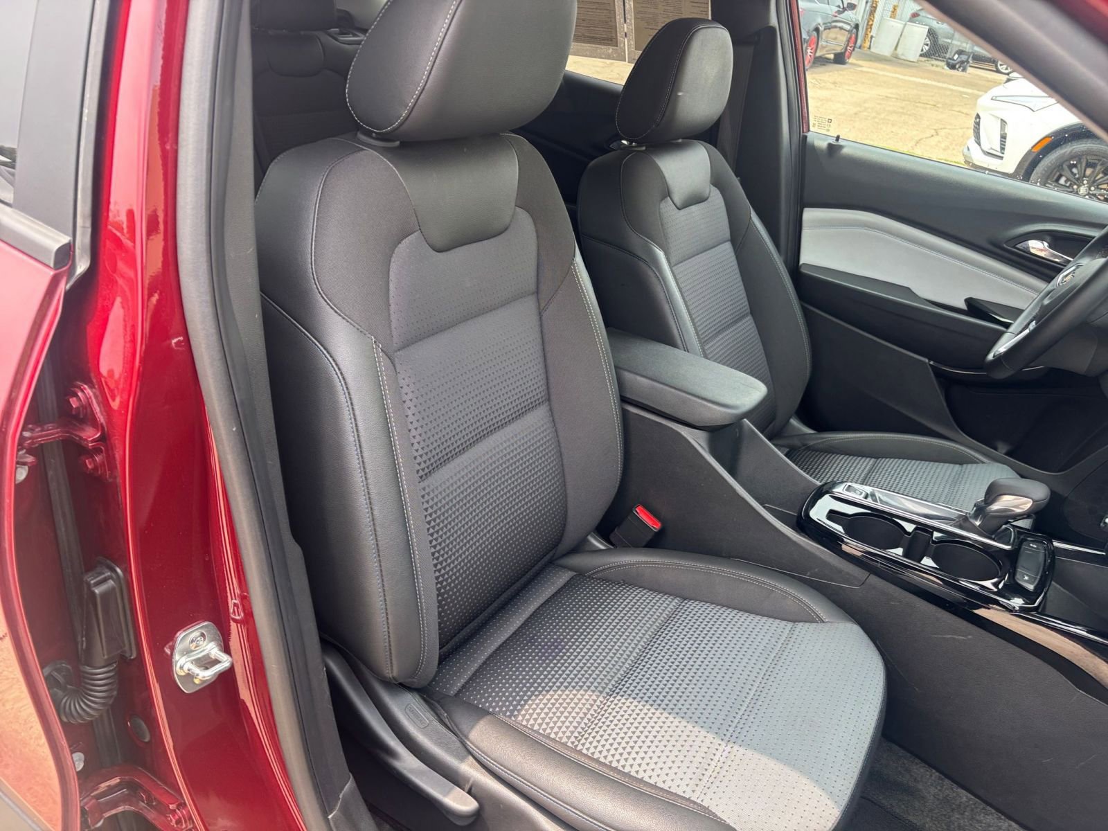 Thumbnail: 2025 Chevrolet Trax - 35