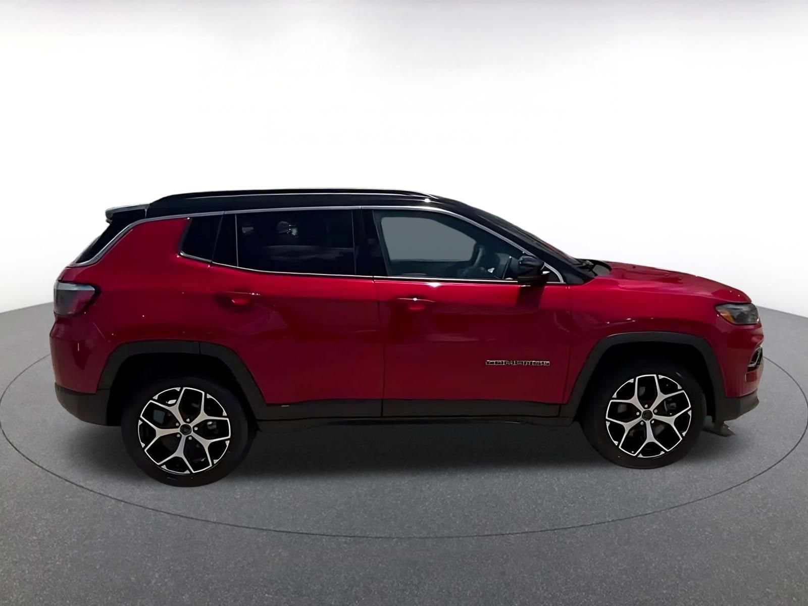 Thumbnail: 2025 Jeep Compass - 15
