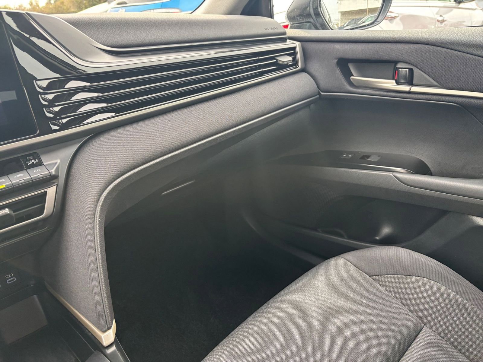 Thumbnail: 2025 Toyota Camry - 34