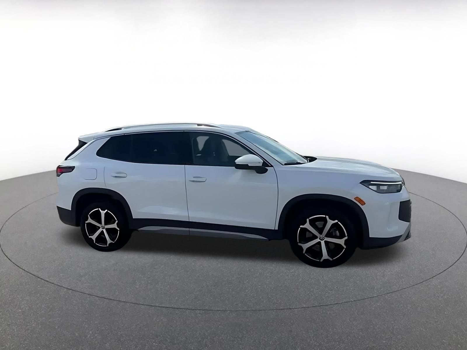 Thumbnail: 2026 Volkswagen Tiguan - 2