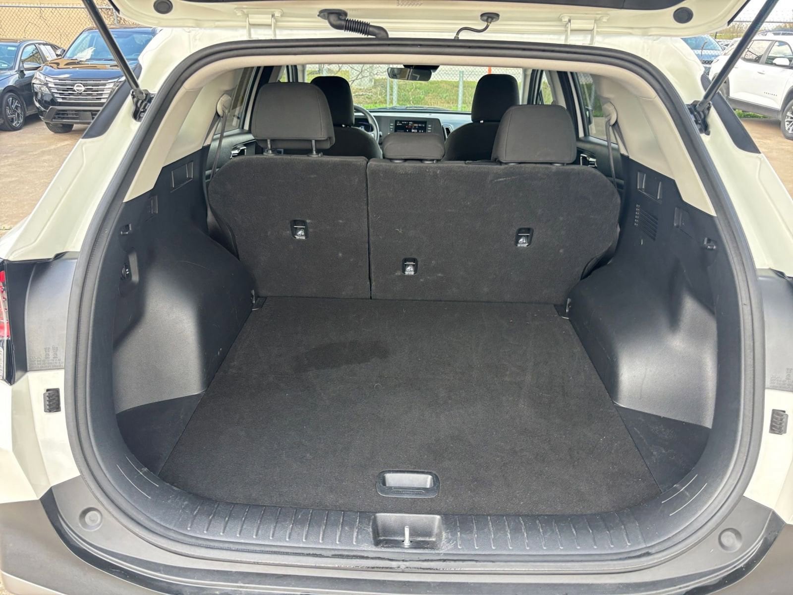 Thumbnail: 2025 Kia Sportage - 30