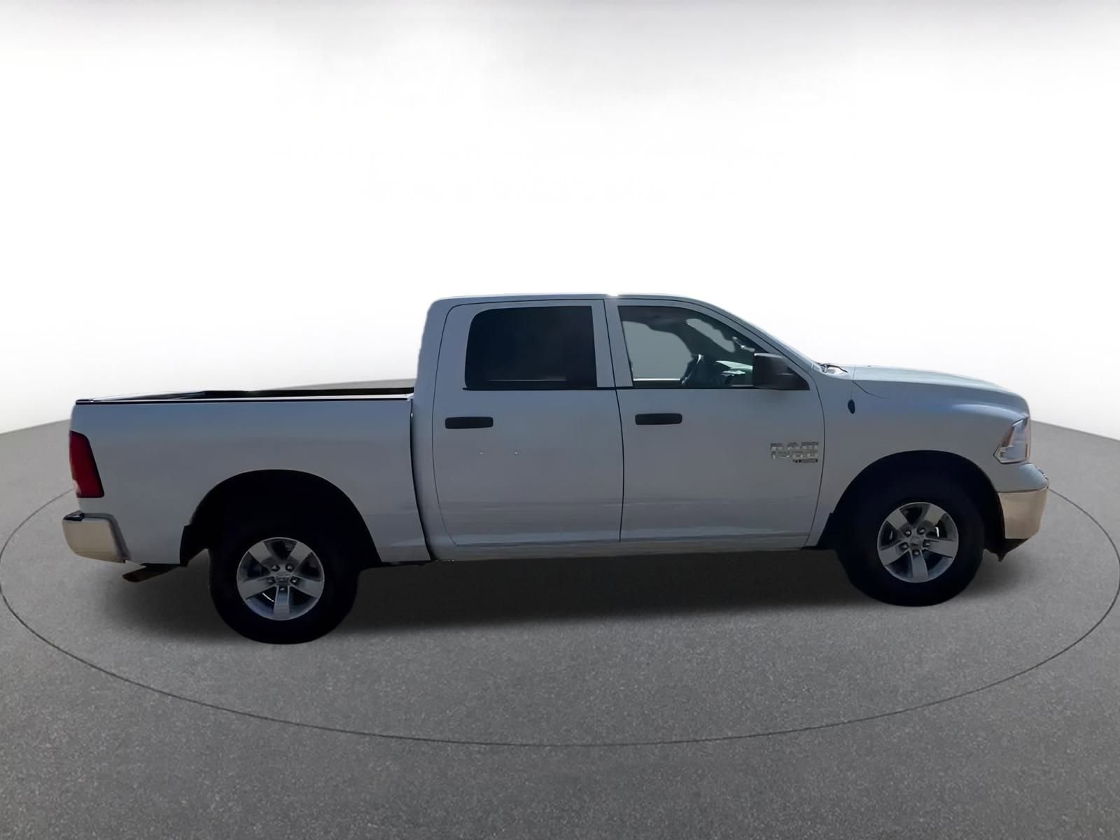 Thumbnail: 2022 RAM 1500 Classic - 15