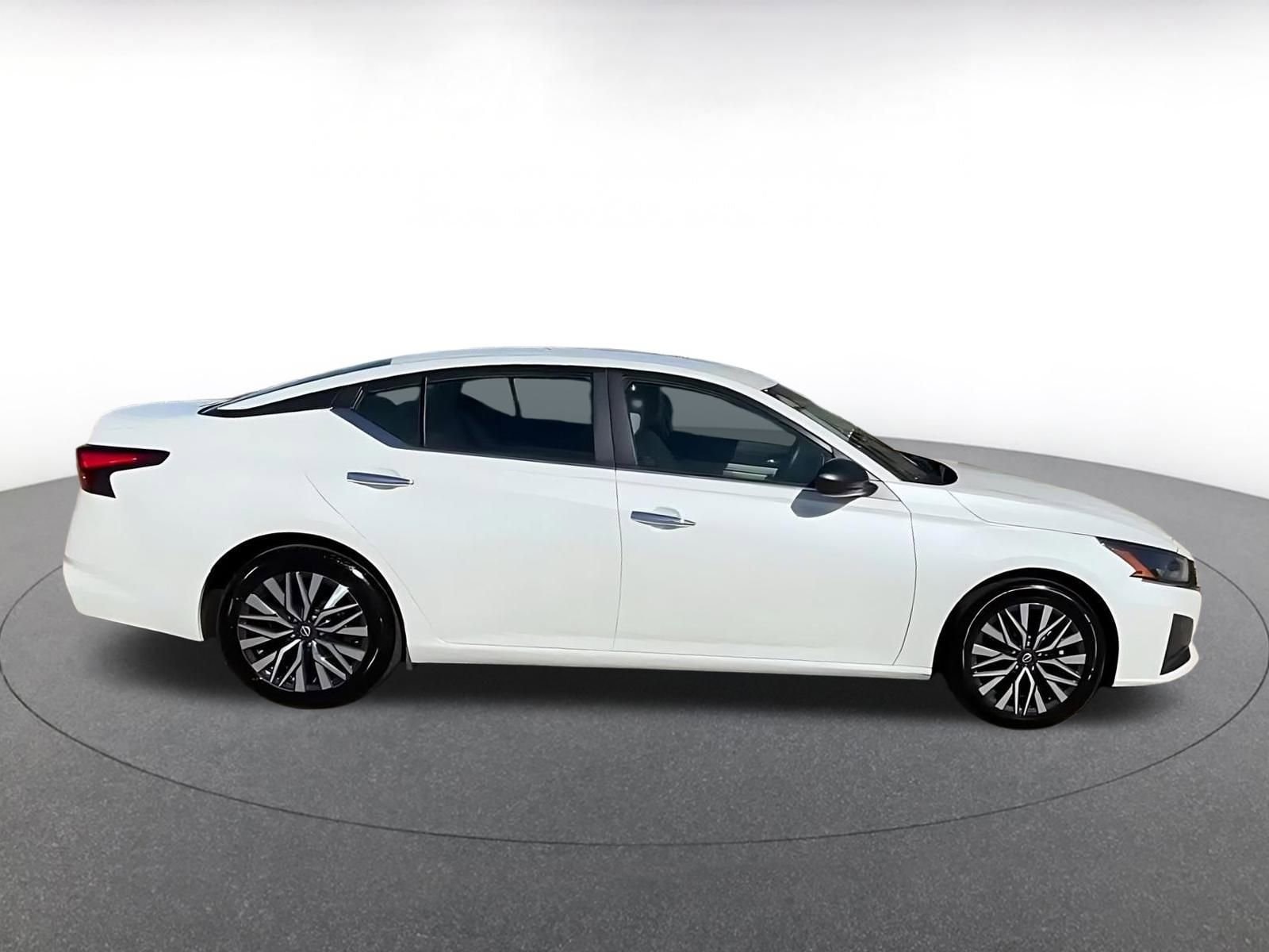 Thumbnail: 2025 Nissan Altima - 16