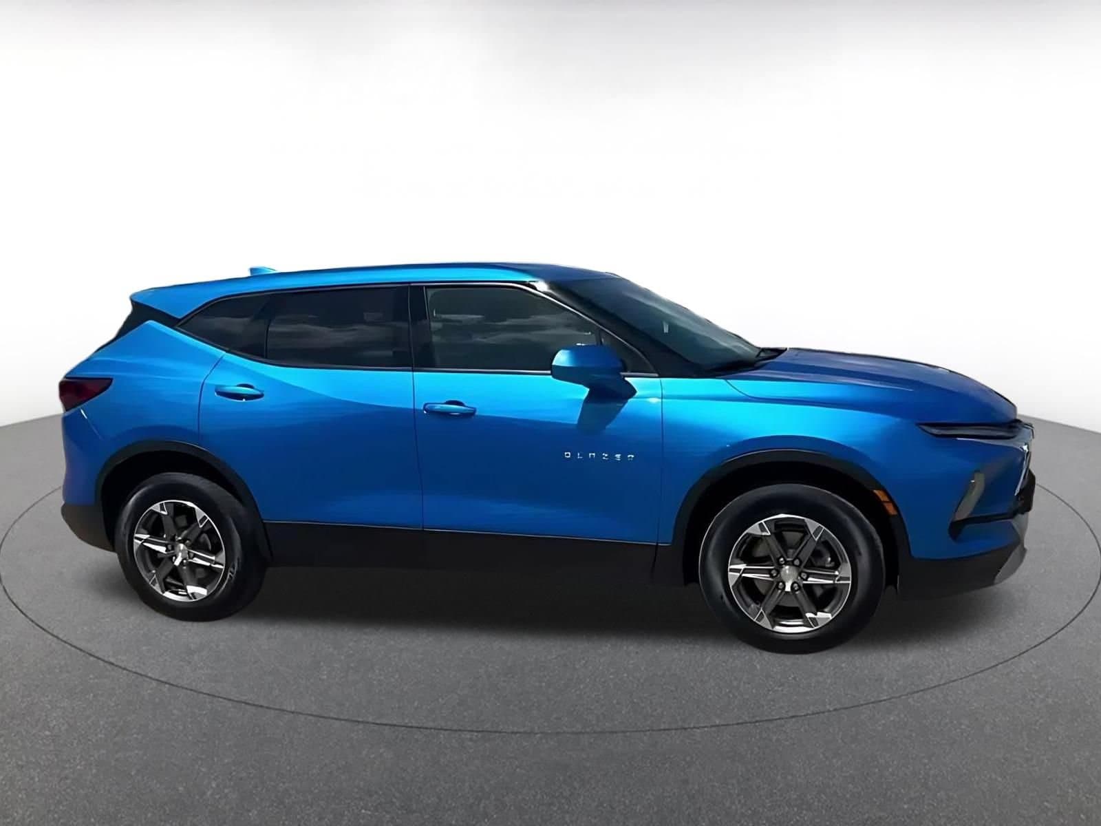 Thumbnail: 2025 Chevrolet Blazer - 15
