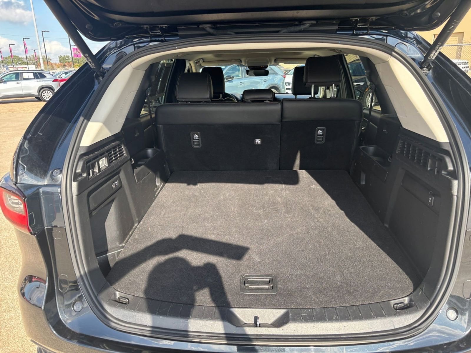 Thumbnail: 2025 Mazda CX-70 - 33