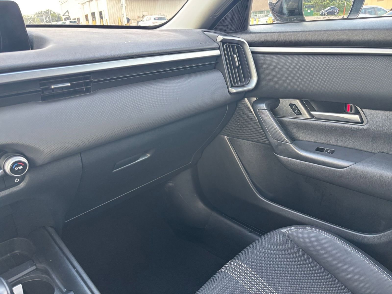 Thumbnail: 2025 Mazda CX-50 - 33