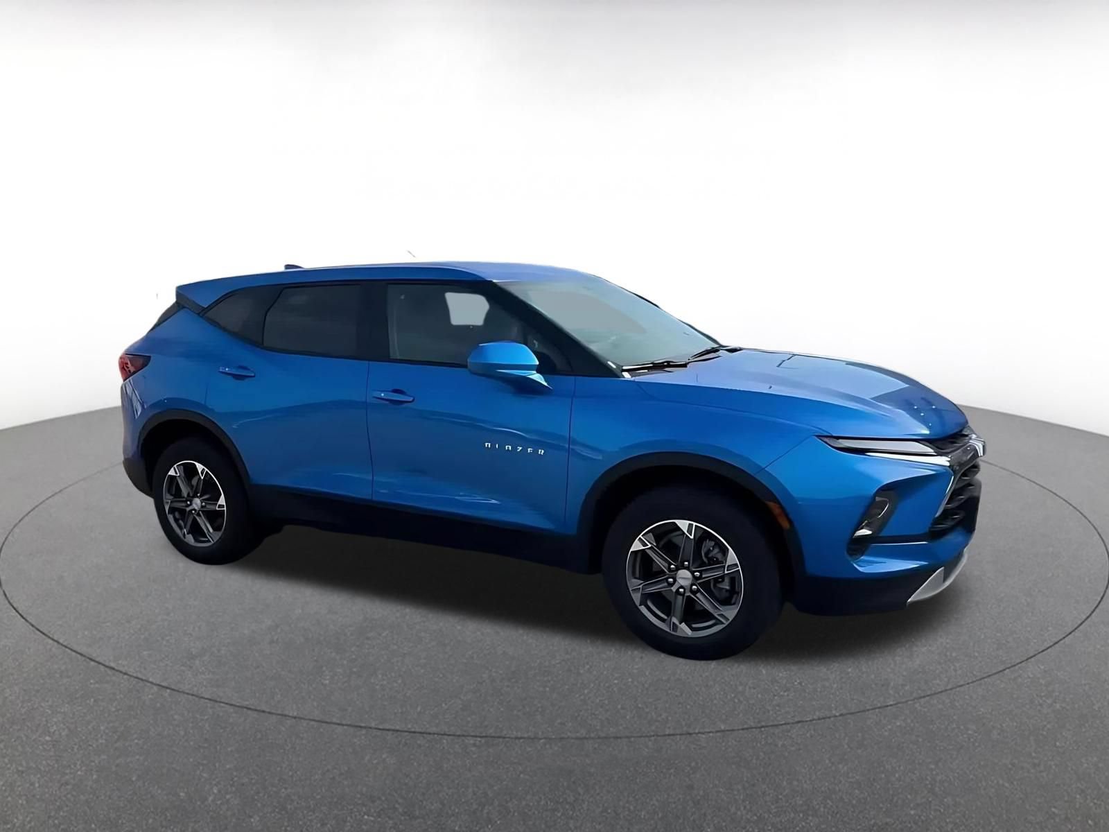 Thumbnail: 2025 Chevrolet Blazer - 2