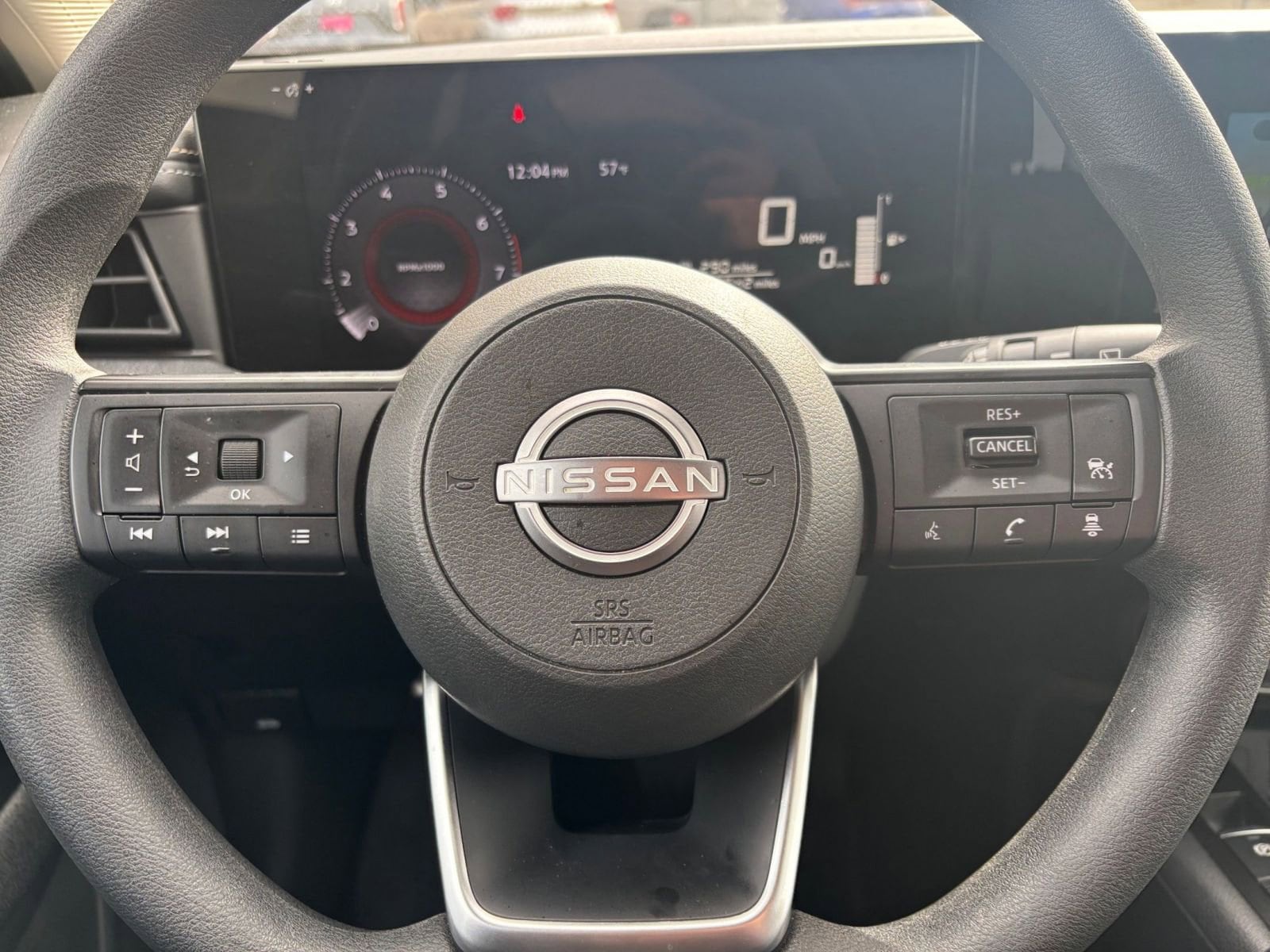 Thumbnail: 2025 Nissan Kicks - 25