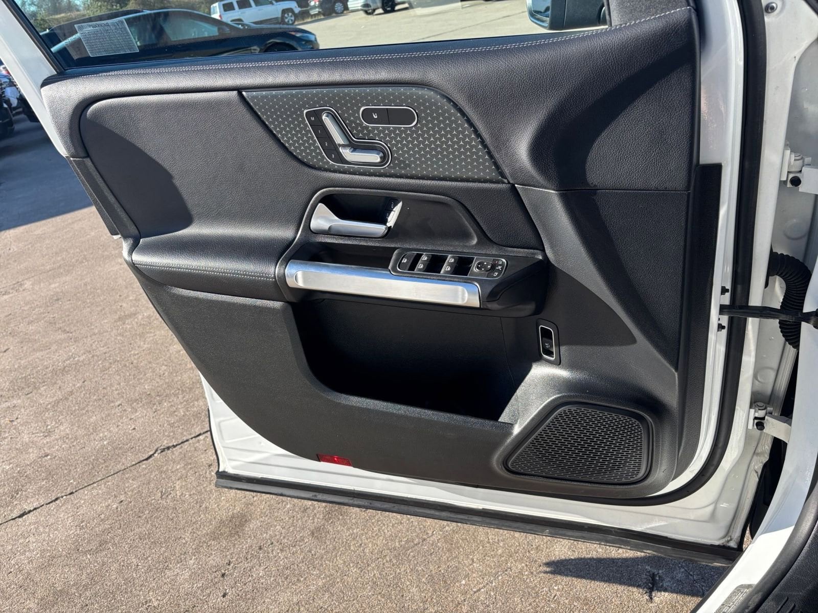 Thumbnail: 2024 Mercedes-Benz GLB - 20