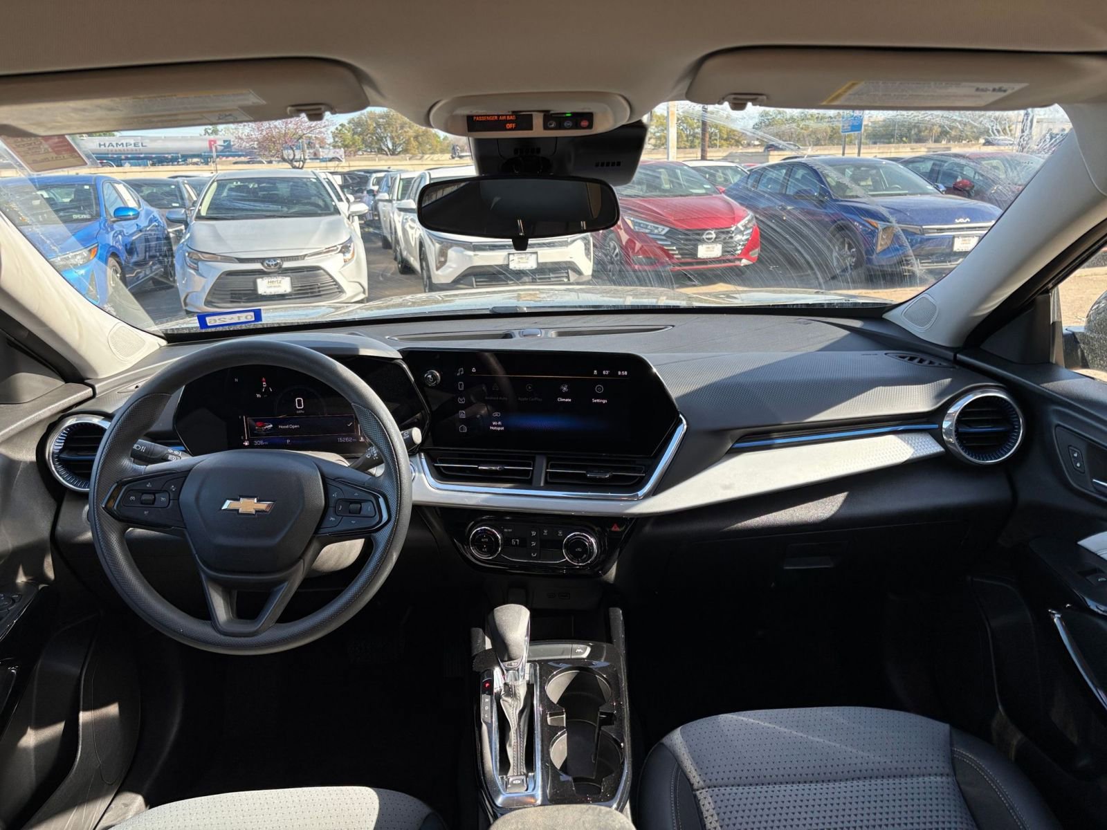 Thumbnail: 2025 Chevrolet Trax - 32