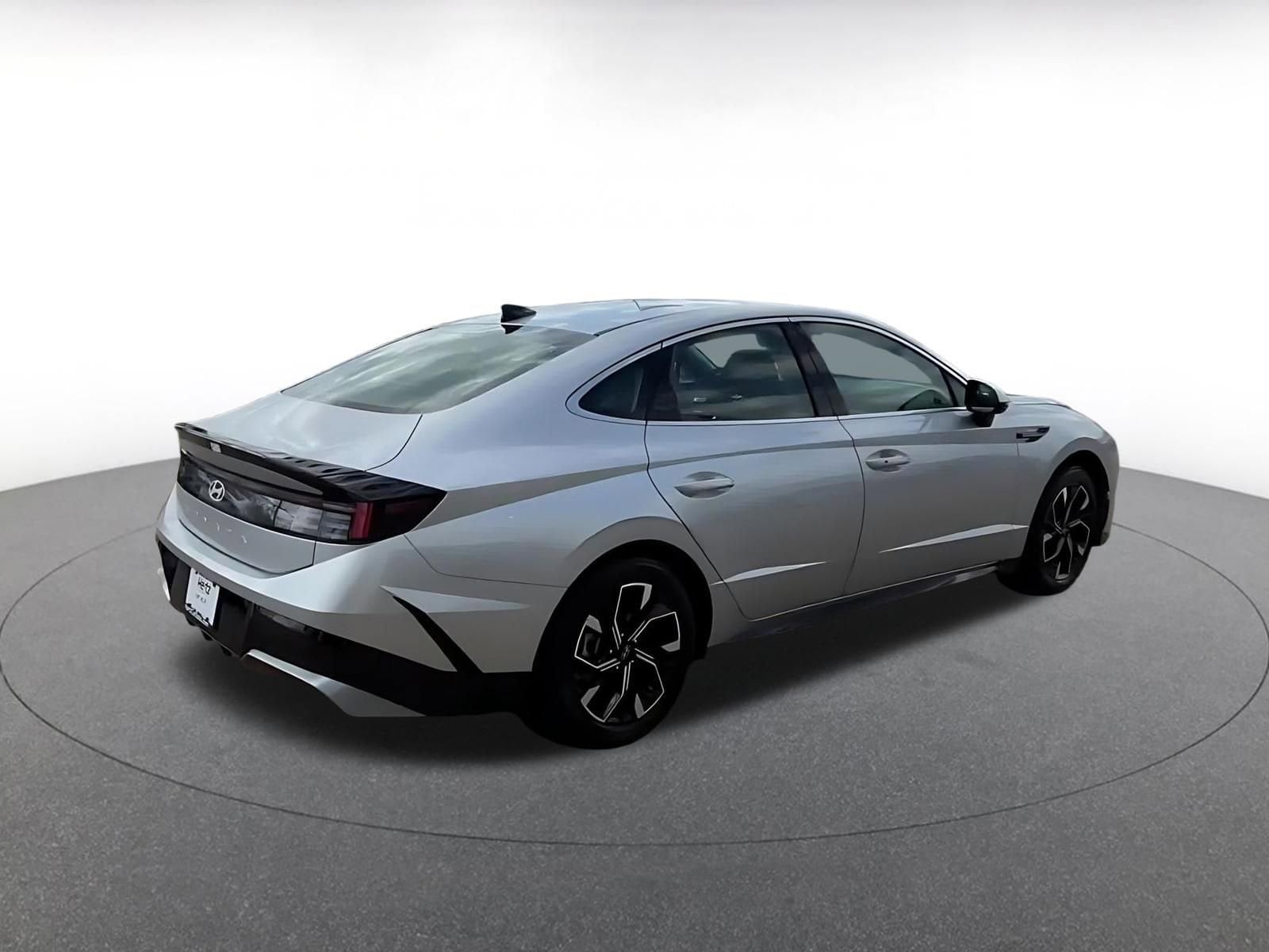 Thumbnail: 2025 Hyundai Sonata - 12