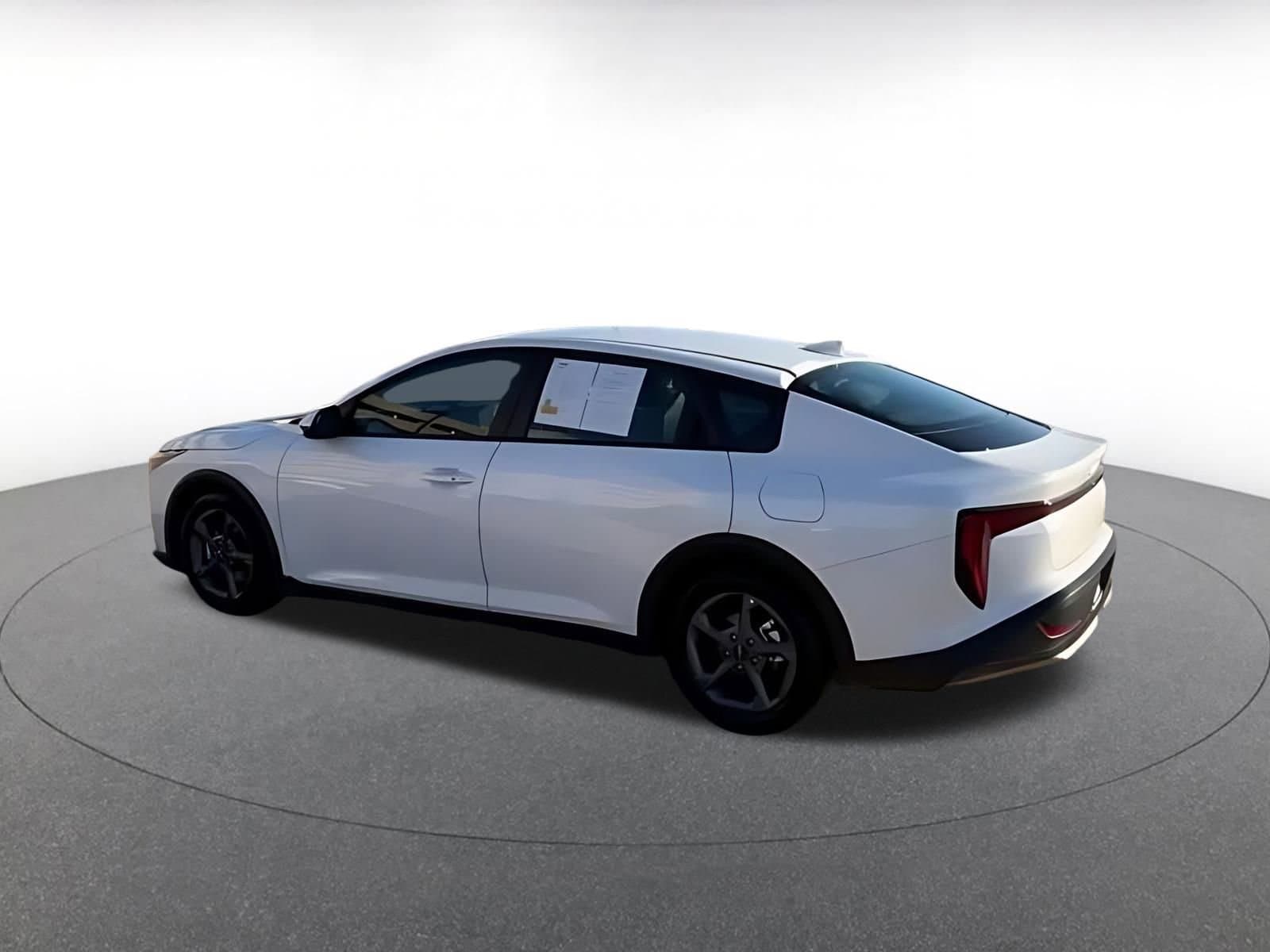 Thumbnail: 2025 Kia K4 - 16