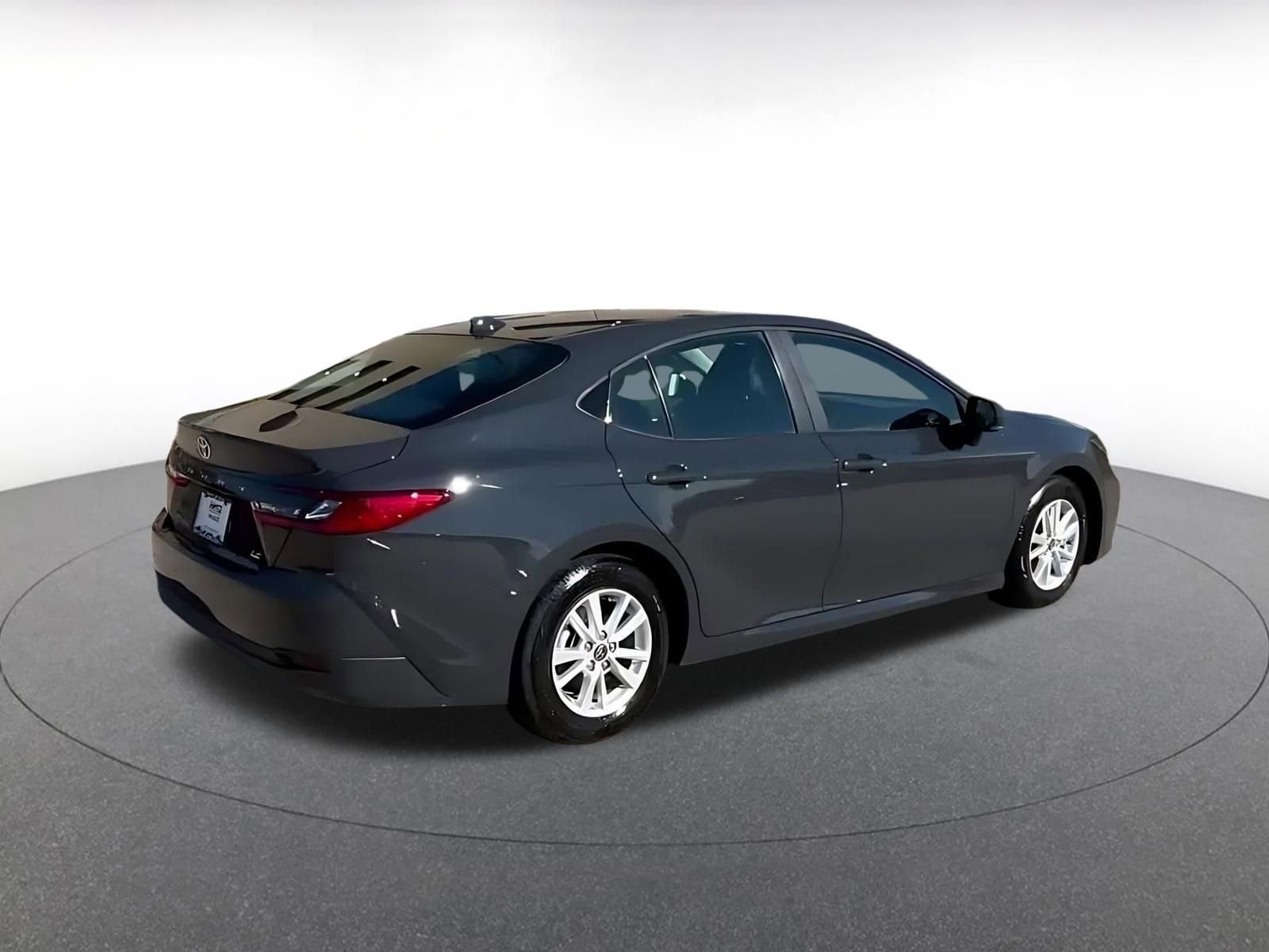 Thumbnail: 2025 Toyota Camry - 14