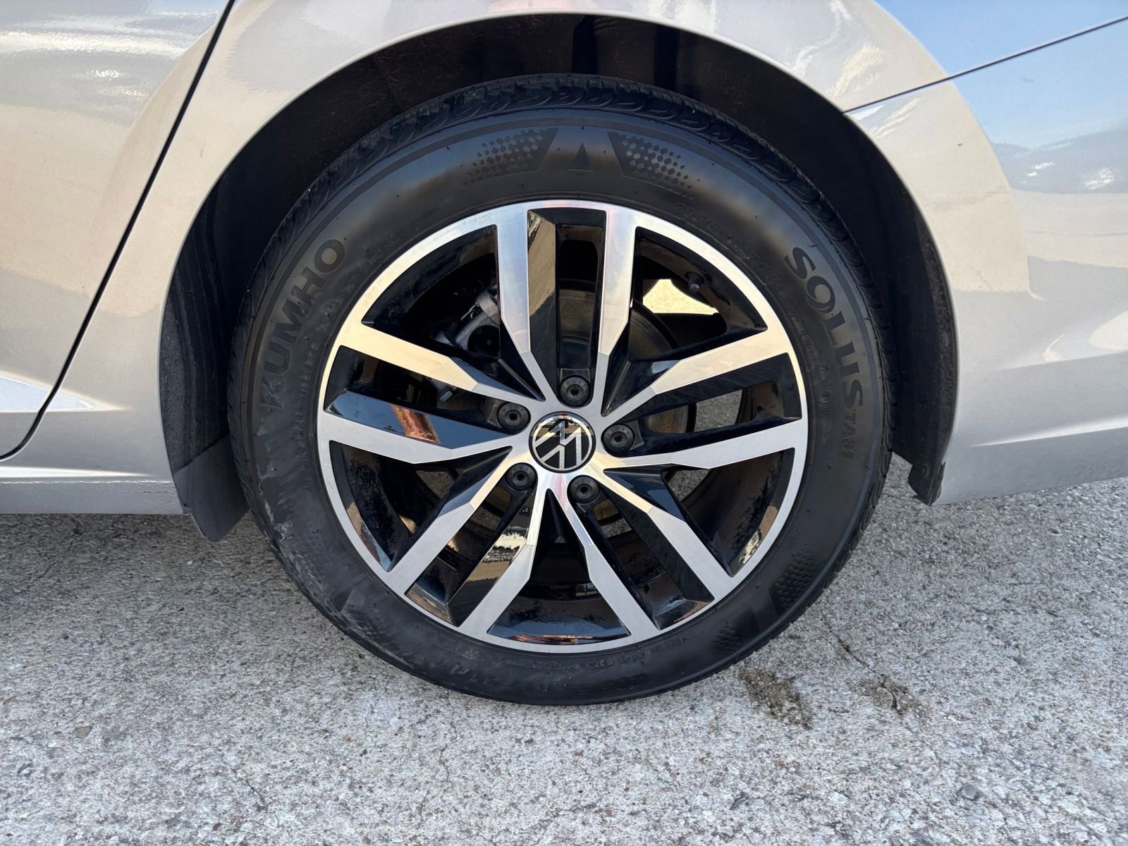 Thumbnail: 2025 Volkswagen Jetta - 30