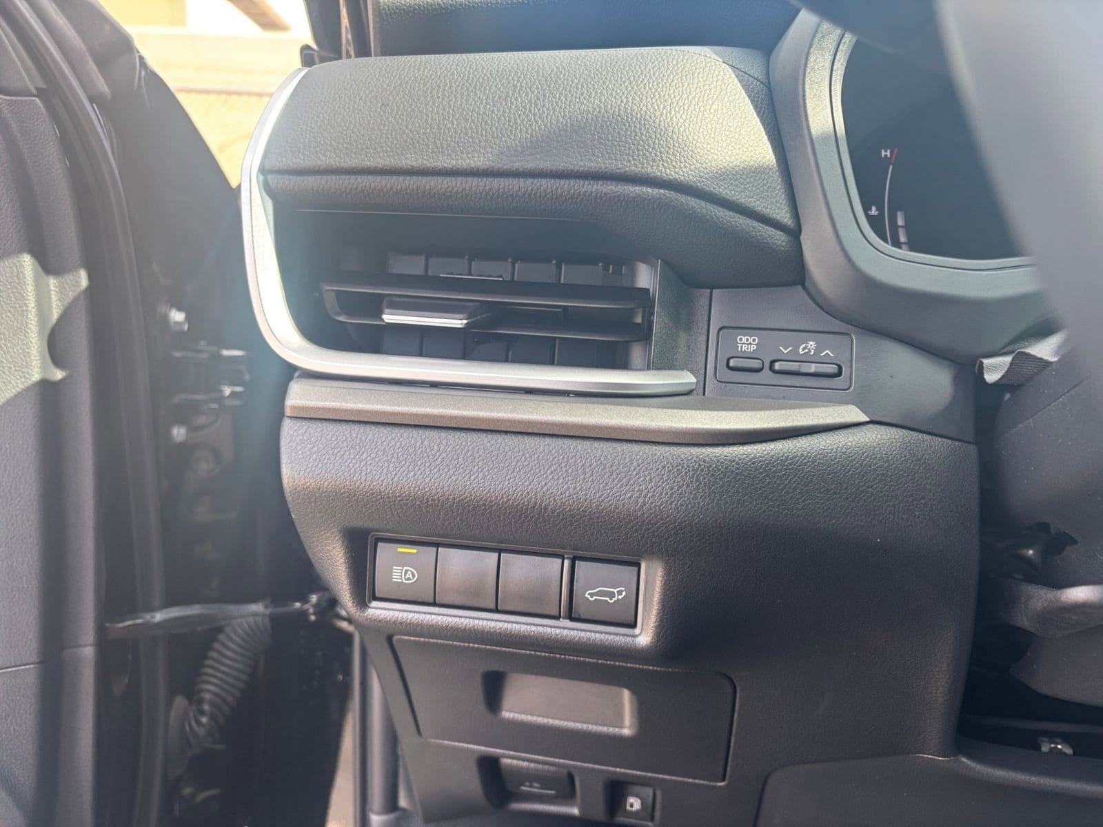 Thumbnail: 2025 Toyota Grand Highlander - 32