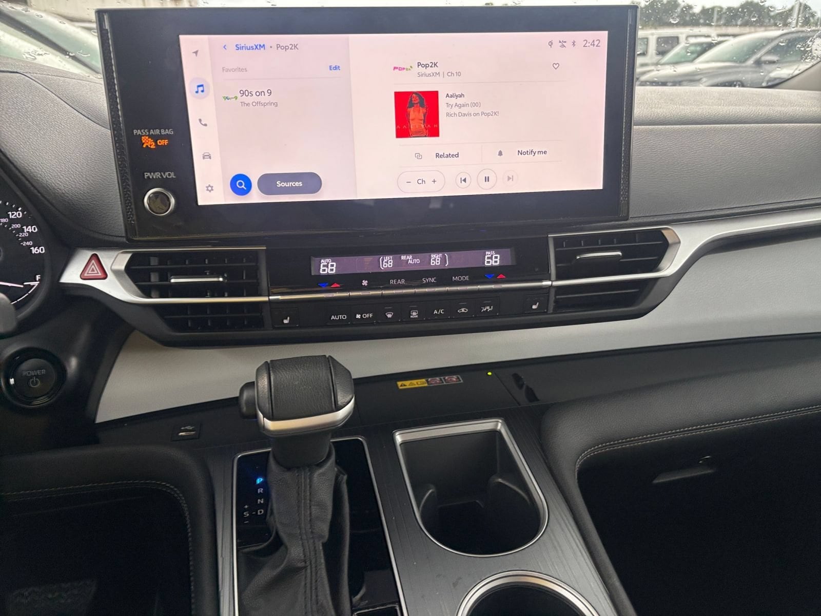 Thumbnail: 2025 Toyota Sienna - 16