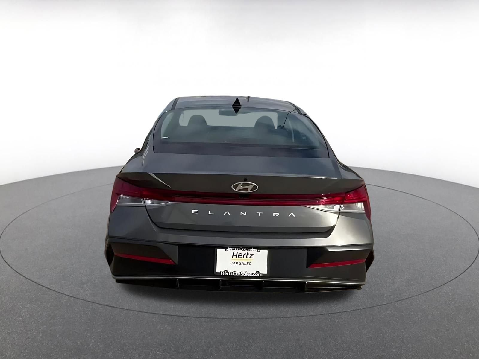 Thumbnail: 2025 Hyundai Elantra - 10