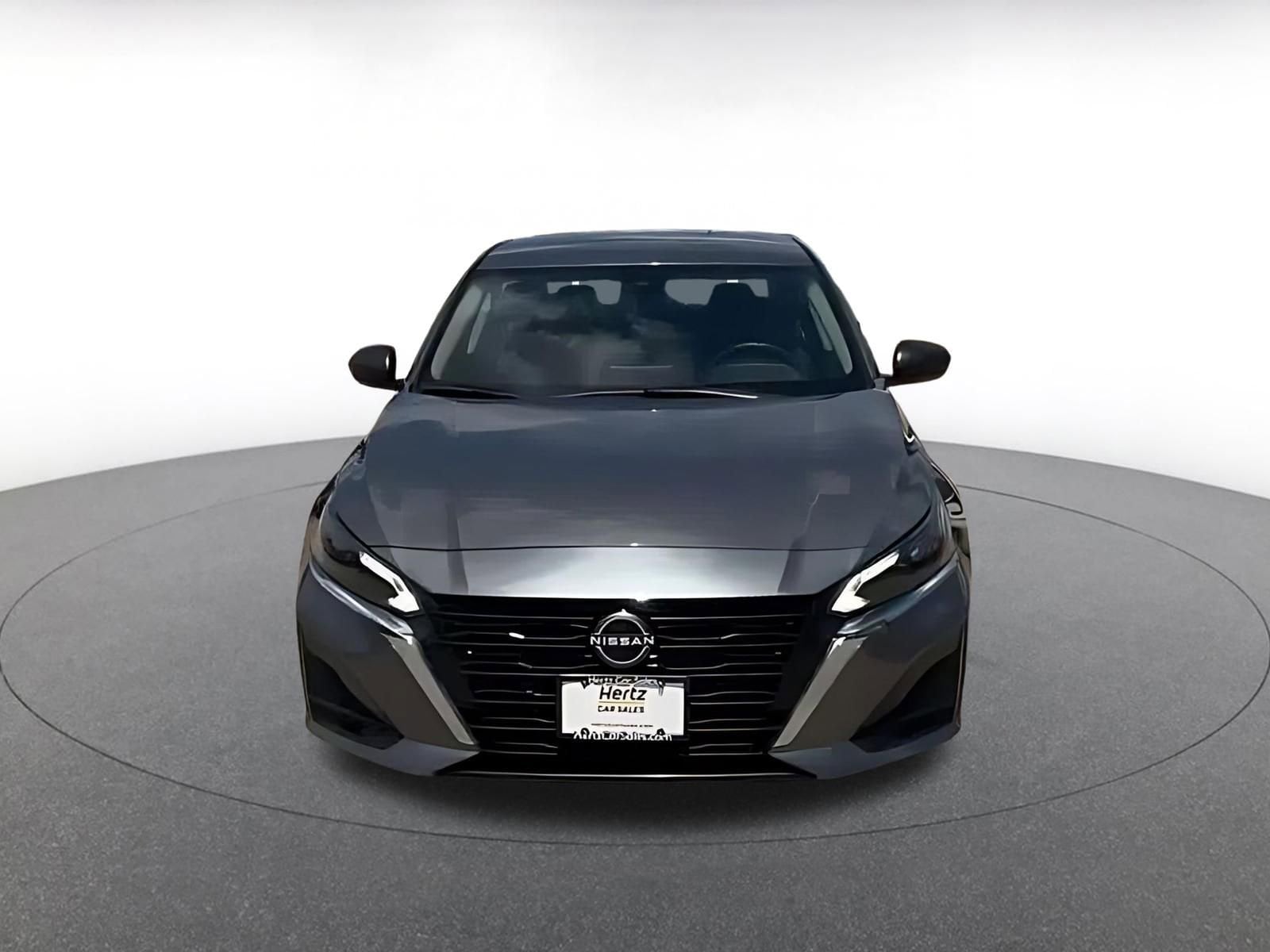 Thumbnail: 2025 Nissan Altima - 4