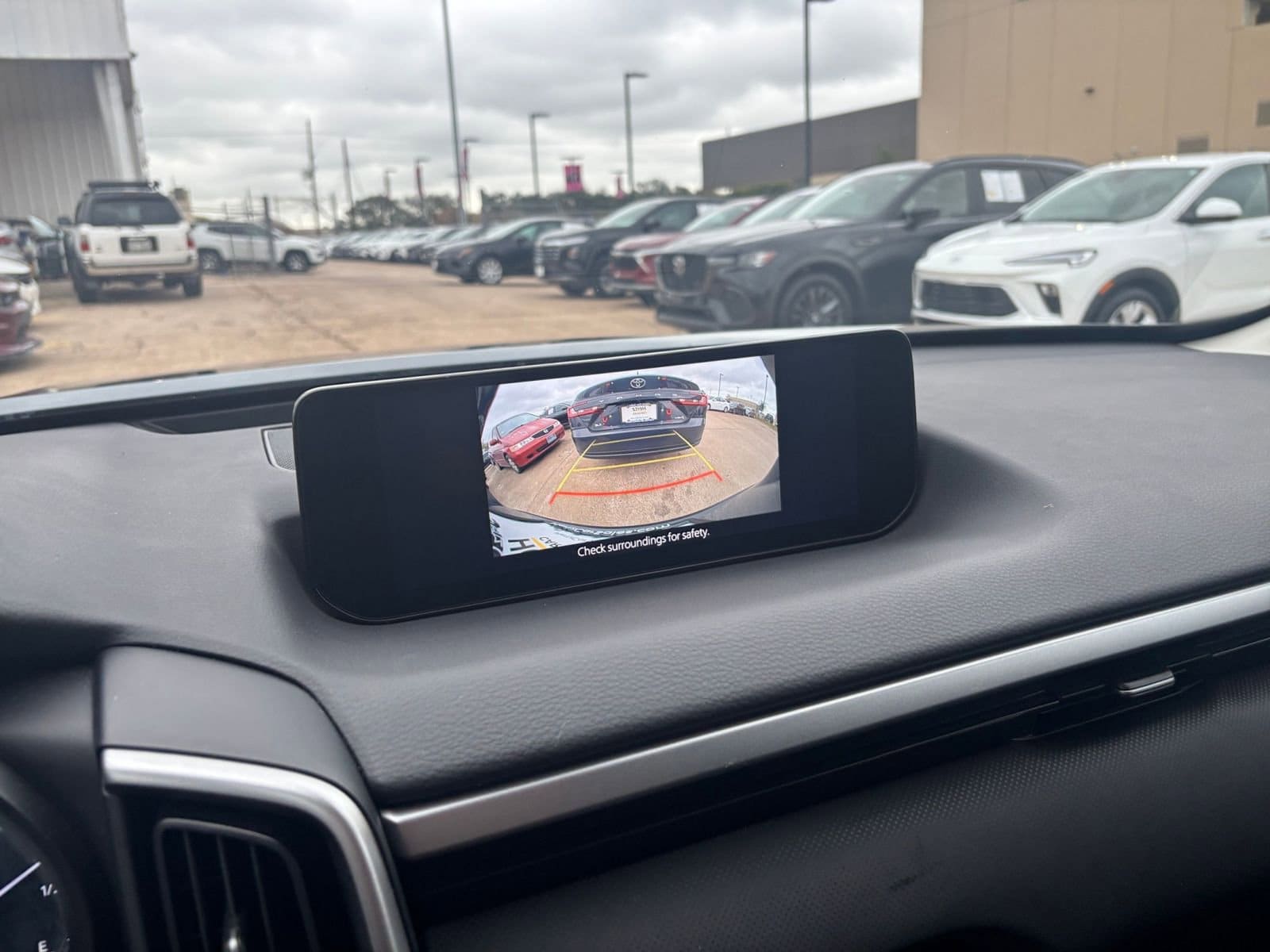 Thumbnail: 2025 Mazda CX-50 - 17